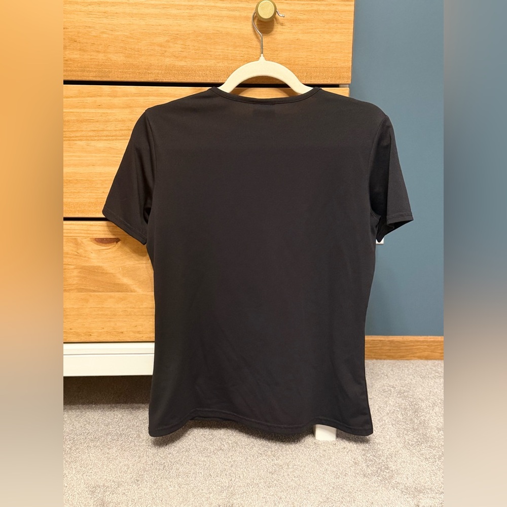 GYMSHARK. Black workout tee. Medium. - Picture 3 of 3